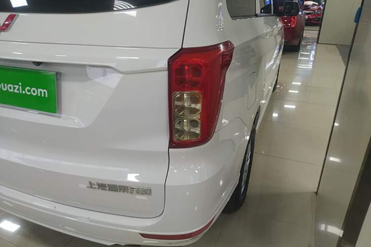 Used Wuling Hongguang 2021 1.5L Revised S Standard Version with Electric Power Steering LAR Right Rear Taillight