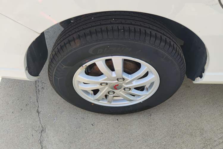 Used Wuling Hongguang 2021 1.5L Facelift S Comfort Version Hydraulic Power Steering LAR Right Rear Wheel Hub
