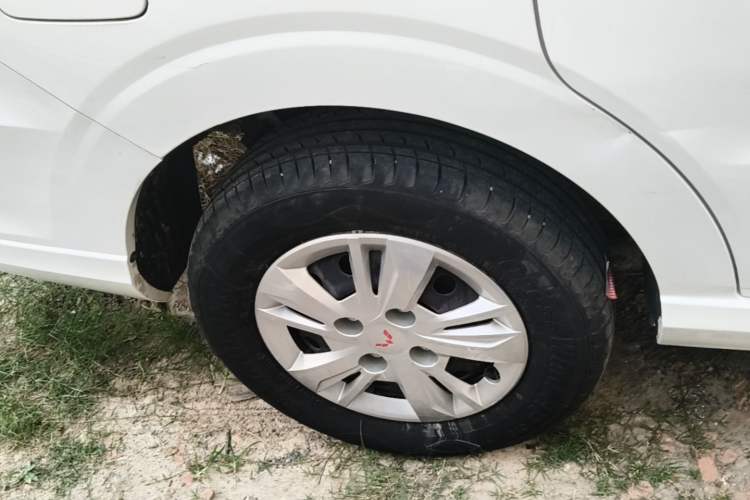 Used Wuling Hongguang 2021 1.5L Facelift S Comfort Version Hydraulic Power Steering LAR Right Rear Wheel Hub