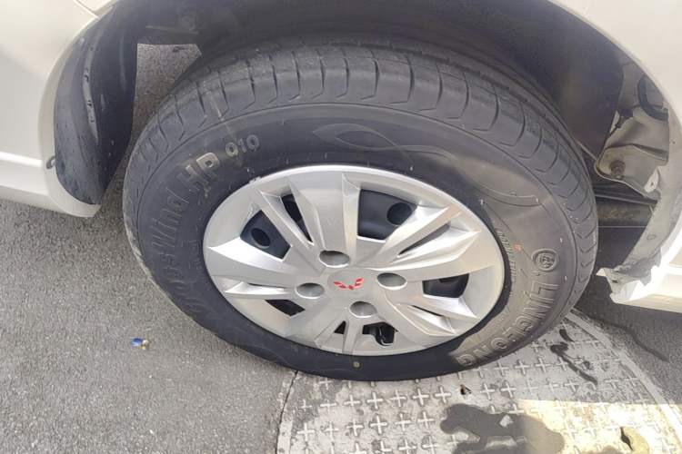 Used Wuling Hongguang 2021 1.5L Revised S Standard Version with Electric Power Steering LAR Right Rear Wheel Hub