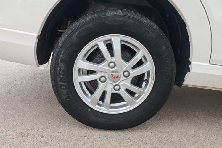 Used Wuling Hongguang 2021 1.5L Facelift S Comfort Version Hydraulic Power Steering LAR Right Rear Wheel Hub