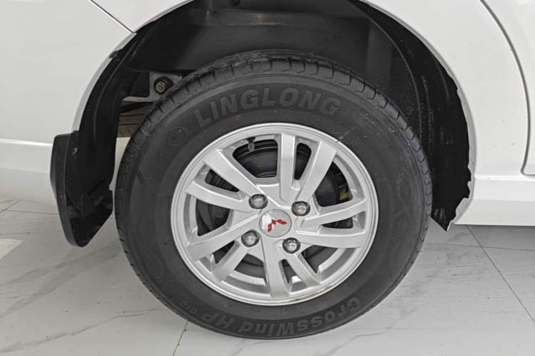 Used Wuling Hongguang 2021 1.5L Facelift S Comfort Version Hydraulic Power Steering LAR Right Rear Wheel Hub