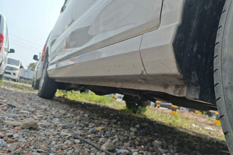 Used Wuling Hongguang 2021 1.5L Facelift S Comfort Version Hydraulic Power Steering LAR Right Side Sill