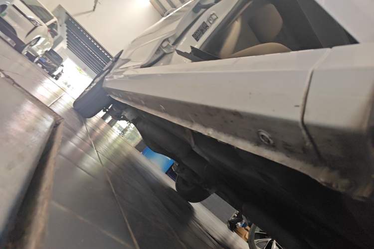 Used Wuling Hongguang 2021 1.5L Revised S Standard Version Hydraulic-Power-Assisted LAR Right Side Sill