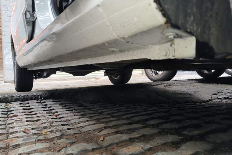 Used Wuling Hongguang 2021 1.5L Revised S Standard Version Hydraulic-Power-Assisted LAR Right Side Sill