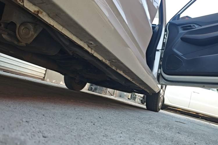 Used Wuling Hongguang 2021 1.5L S Base Version LAR Right Side Sill