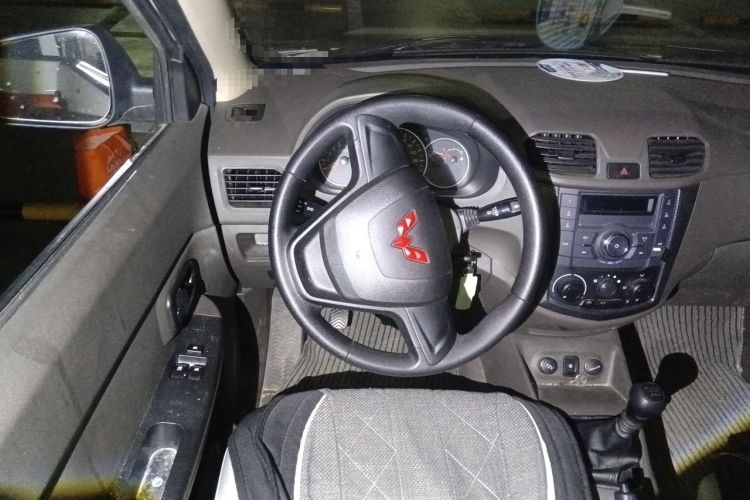 Used Wuling Hongguang 2021 1.5L Revised S Base Version with Electric Power Steering LAR Steering Wheel