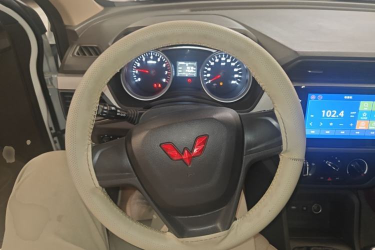 Used Wuling Hongguang 2021 1.5L Facelifted S Comfort Version with Electric Power Steering LAR Steering Wheel