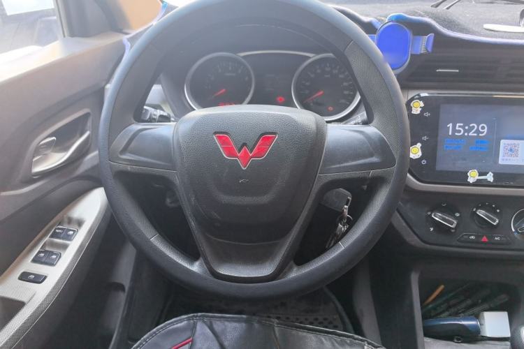 Used Wuling Hongguang 2021 1.5L S Comfort Edition LAR Steering Wheel