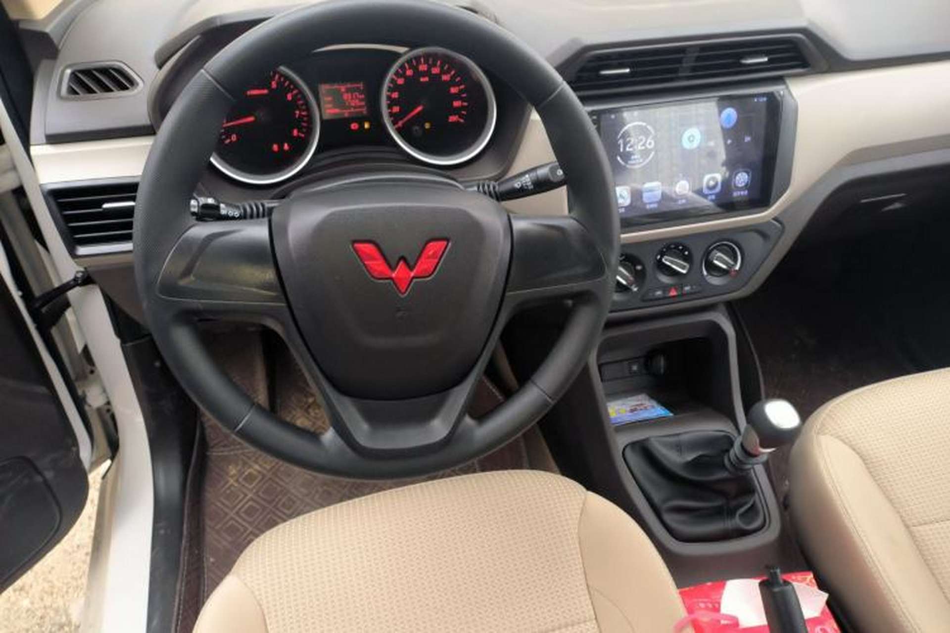 Used Wuling Hongguang 2021 1.5L S Standard Version LAR Steering Wheel