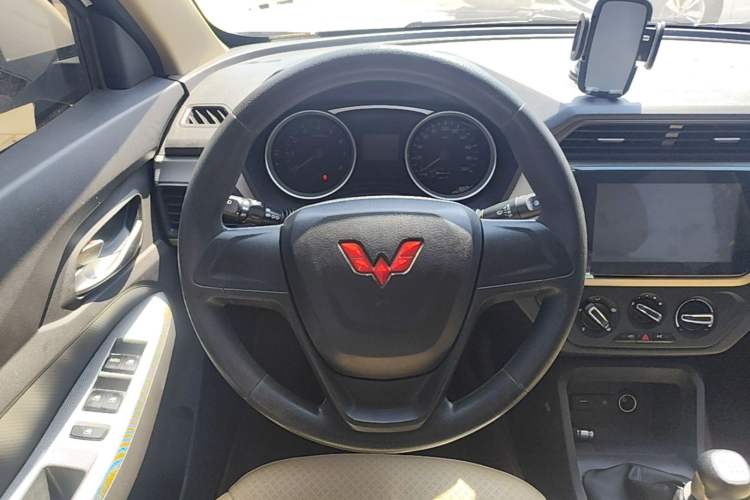 Used Wuling Hongguang 2021 1.5L Facelift S Comfort Version Hydraulic Power Steering LAR Steering Wheel