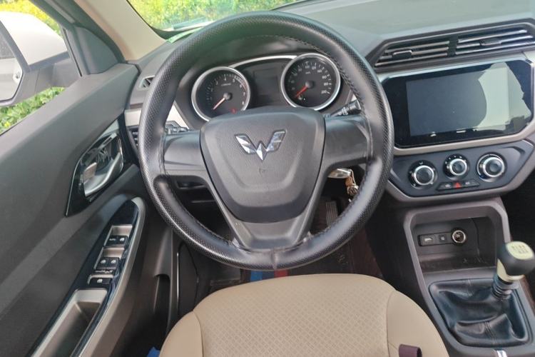 Used Wuling Hongguang 2021 1.5L S Comfort Edition LAR Steering Wheel
