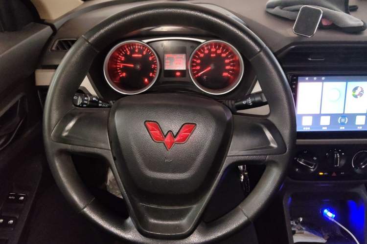 Used Wuling Hongguang 2021 1.5L Revised S Base Version with Electric Power Steering LAR Steering Wheel