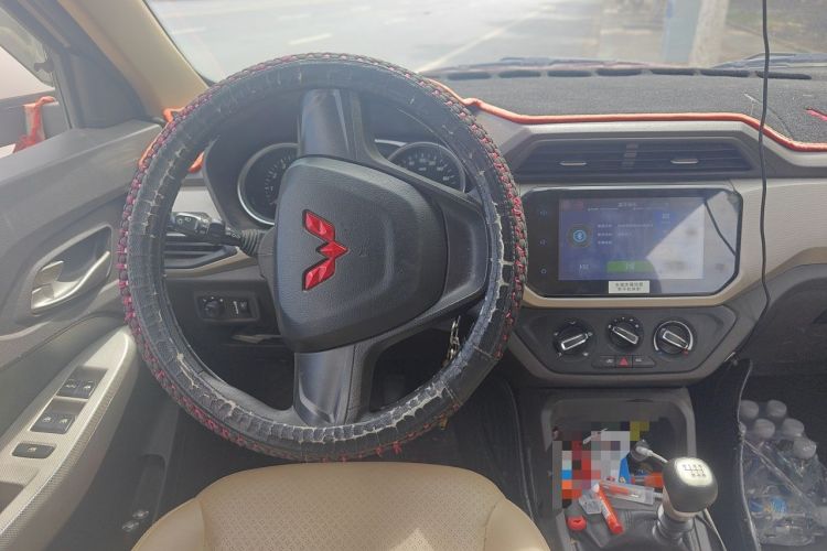 Used Wuling Hongguang 2021 1.5L S Comfort Edition LAR Steering Wheel