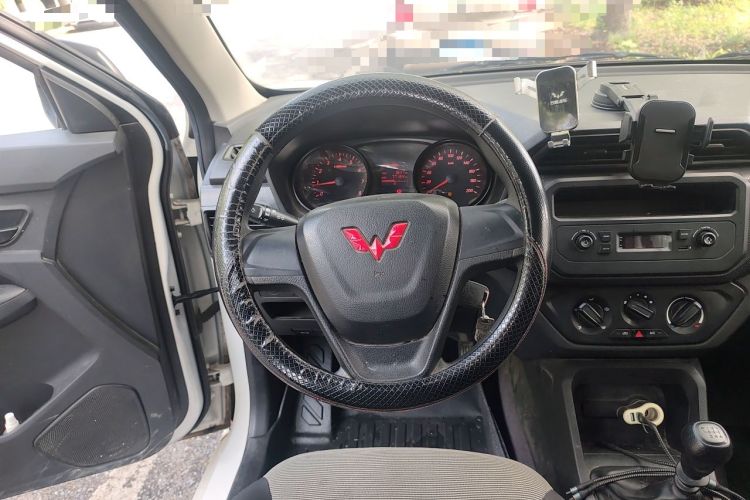 Used Wuling Hongguang 2021 1.5L S Base Version LAR Steering Wheel