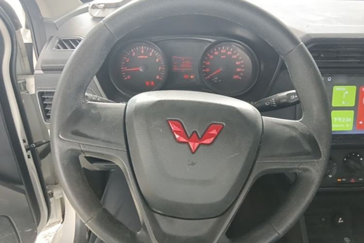 Used Wuling Hongguang 2021 1.5L Revised S Base Version with Electric Power Steering LAR Steering Wheel