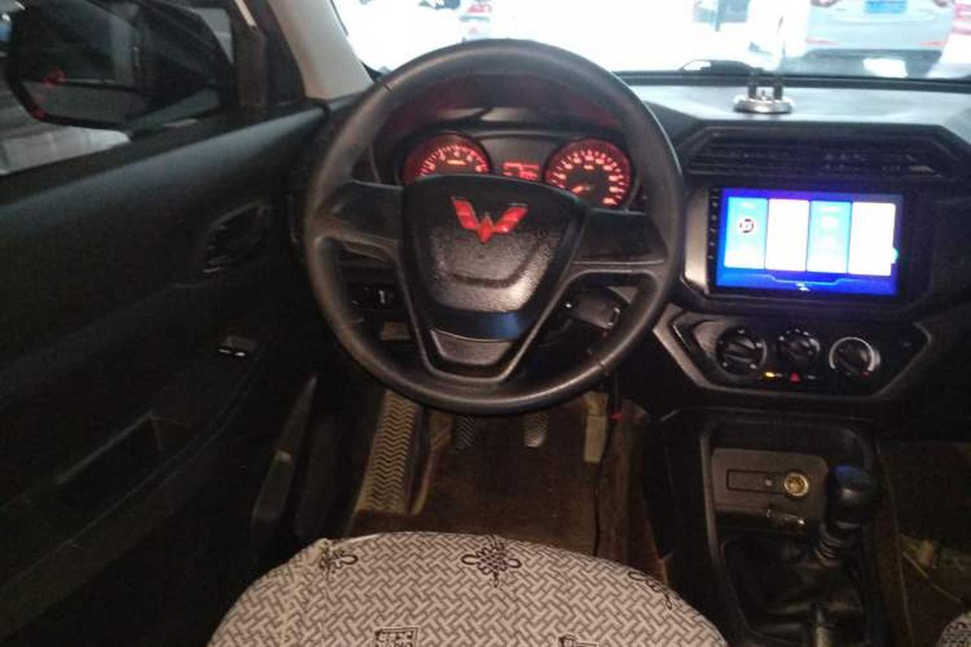 Used Wuling Hongguang 2021 1.5L Revised S Base Version with Electric Power Steering LAR Steering Wheel