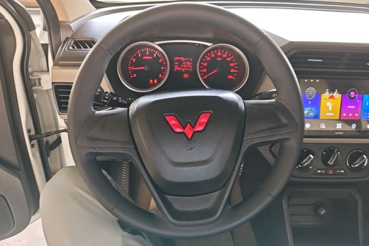 Used Wuling Hongguang 2021 1.5L Revised S Standard Version with Electric Power Steering LAR Steering Wheel
