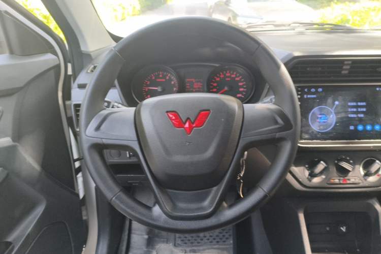 Used Wuling Hongguang 2021 1.5L S Base Version LAR Steering Wheel