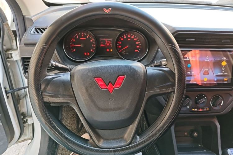 Used Wuling Hongguang 2021 1.5L S Base Version LAR Steering Wheel