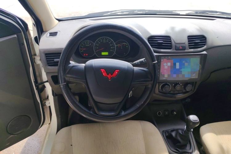 Used Wuling Hongguang 2021 1.5L S Base Version LAR Steering Wheel