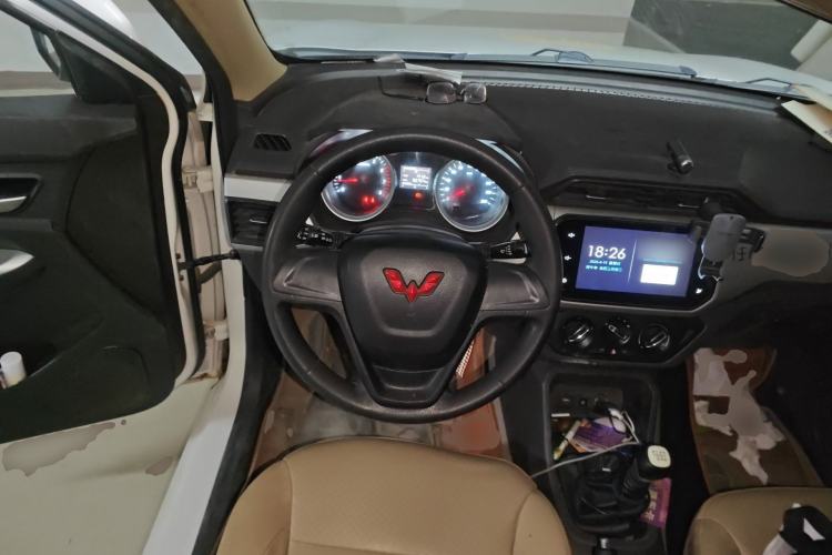Used Wuling Hongguang 2021 1.5L S Comfort Edition LAR Steering Wheel