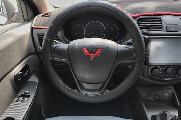 Used Wuling Hongguang 2021 1.5L S Base Version LAR Steering Wheel