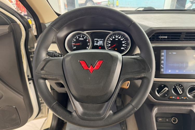 Used Wuling Hongguang 2021 1.5L Facelift S Comfort Version Hydraulic Power Steering LAR Steering Wheel