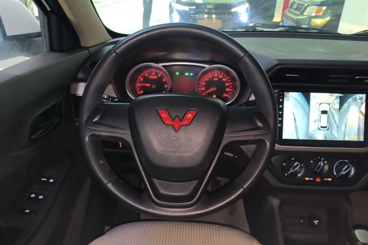 Used Wuling Hongguang 2021 1.5L Revised S Standard Version with Electric Power Steering LAR Steering Wheel