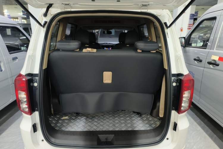 Used Wuling Hongguang 2021 1.5L Revised S Standard Version with Electric Power Steering LAR Trunk