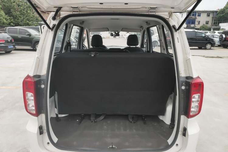Used Wuling Hongguang 2021 1.5L Revised S Base Version with Electric Power Steering LAR Trunk