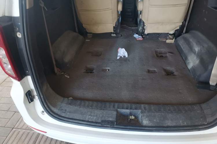 Used Wuling Hongguang 2021 1.5L S Standard Version LAR Trunk