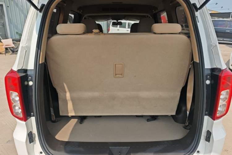 Used Wuling Hongguang 2021 1.5L Revised S Standard Version with Electric Power Steering LAR Trunk