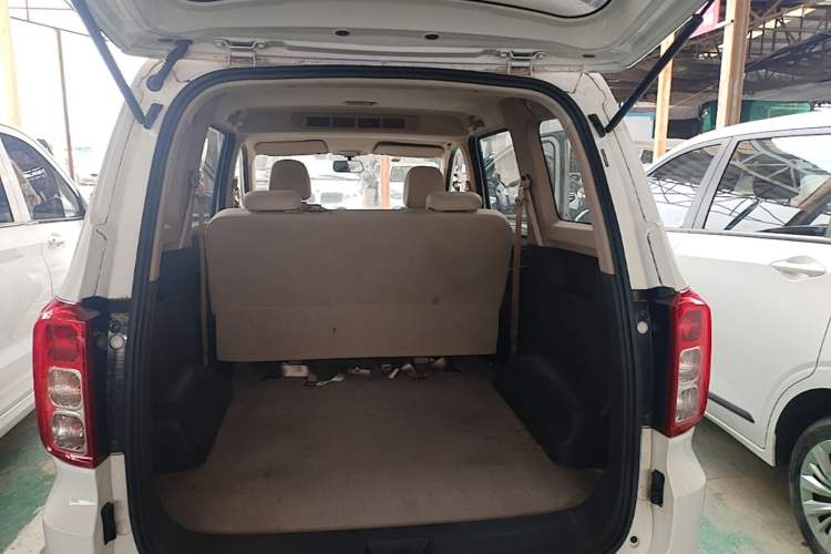 Used Wuling Hongguang 2021 1.5L S Standard Version LAR Trunk