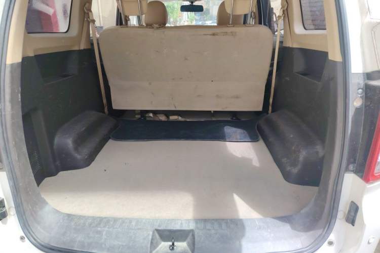 Used Wuling Hongguang 2021 1.5L S Standard Version LAR Trunk