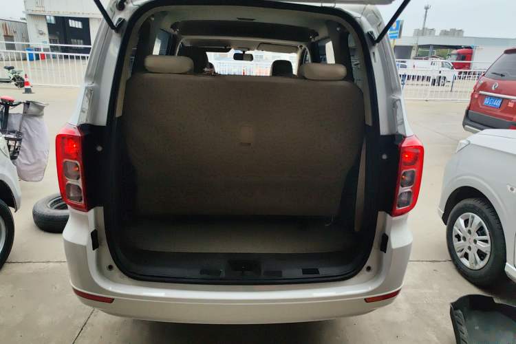 Used Wuling Hongguang 2021 1.5L Revised S Standard Version with Electric Power Steering LAR Trunk