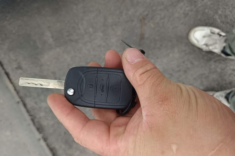 Used Wuling Hongguang 2021 1.5L S Base Version LAR Vehicle Key