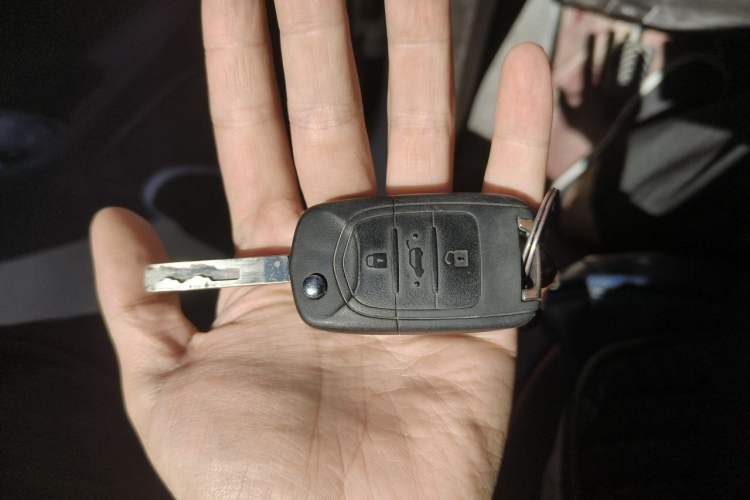 Used Wuling Hongguang 2021 1.5L Revised S Standard Version Hydraulic-Power-Assisted LAR Vehicle Key