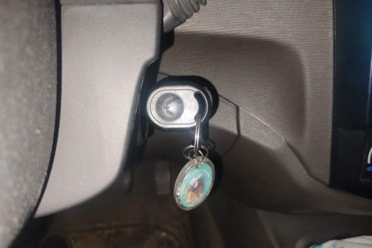 Used Wuling Hongguang 2021 1.5L S Base Version LAR Vehicle Key