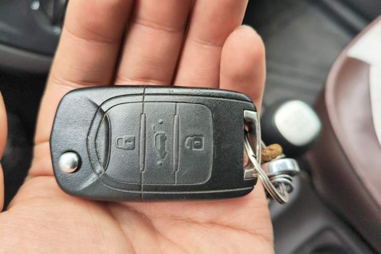 Used Wuling Hongguang 2021 1.5L Revised S Standard Version Hydraulic-Power-Assisted LAR Vehicle Key