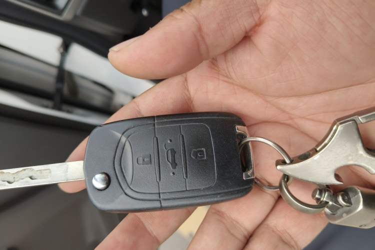 Used Wuling Hongguang 2021 1.5L S Comfort Edition LAR Vehicle Key