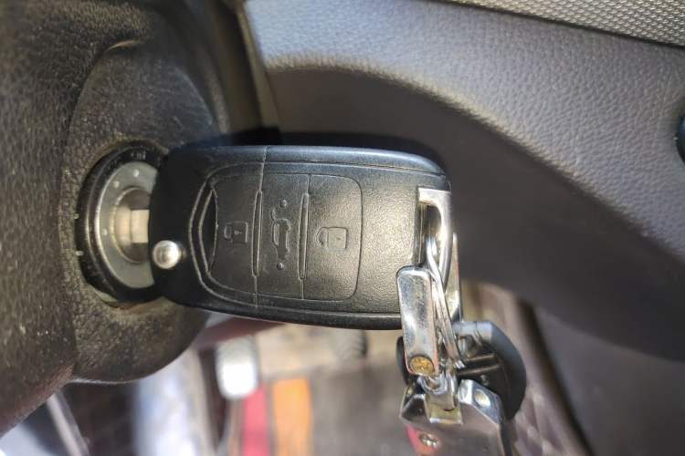 Used Wuling Hongguang 2021 1.5L S Comfort Edition LAR Vehicle Key
