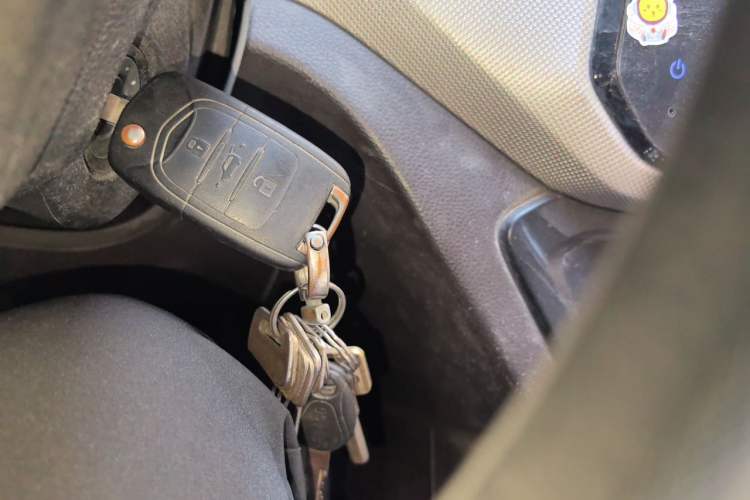 Used Wuling Hongguang 2021 1.5L S Comfort Edition LAR Vehicle Key