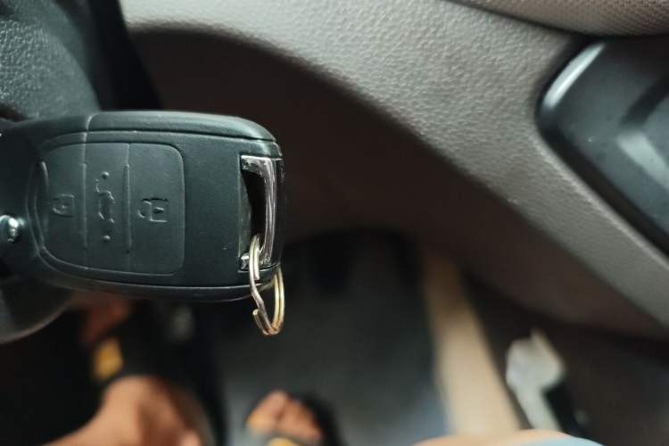 Used Wuling Hongguang 2021 1.5L Facelift S Comfort Version Hydraulic Power Steering LAR Vehicle Key