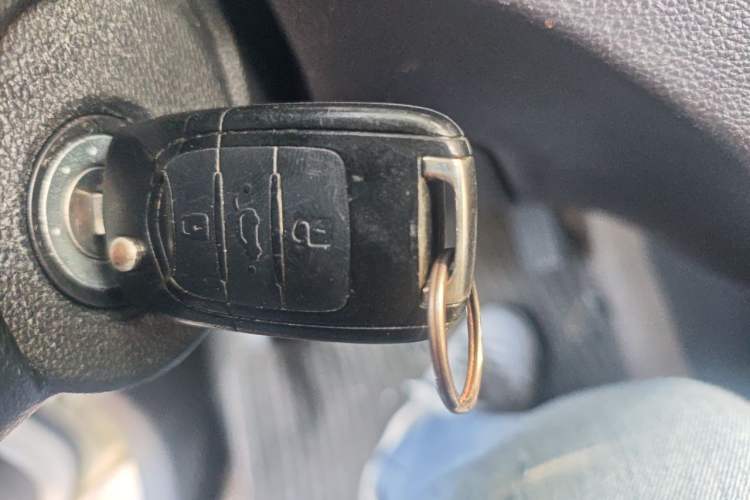 Used Wuling Hongguang 2021 1.5L S Standard Version LAR Vehicle Key