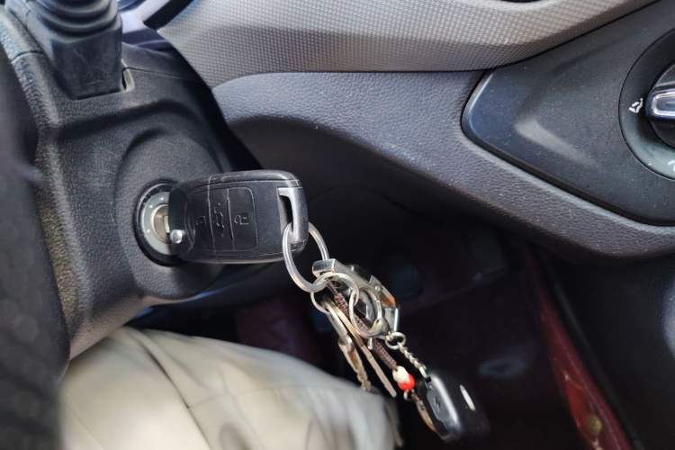 Used Wuling Hongguang 2021 1.5L Facelift S Comfort Version Hydraulic Power Steering LAR Vehicle Key