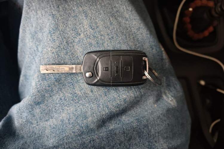 Used Wuling Hongguang 2021 1.5L S Comfort Edition LAR Vehicle Key