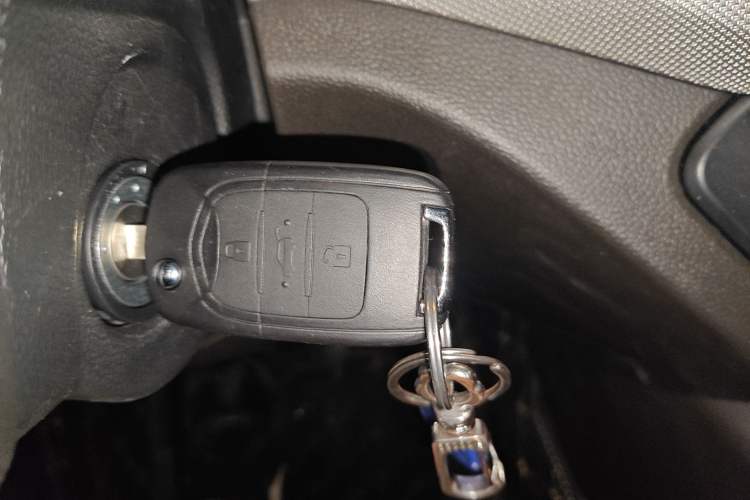 Used Wuling Hongguang 2021 1.5L S Comfort Edition LAR Vehicle Key