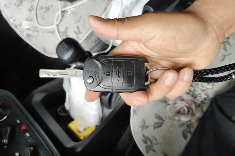 Used Wuling Hongguang 2021 1.5L Revised S Base Version with Electric Power Steering LAR Vehicle Key