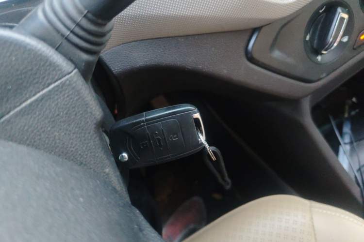 Used Wuling Hongguang 2021 1.5L Facelift S Comfort Version Hydraulic Power Steering LAR Vehicle Key